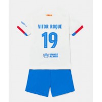 Maglie da calcio Barcelona Vitor Roque #19 Seconda Maglia Bambino 2023-24 Manica Corta (+ Pantaloni corti)